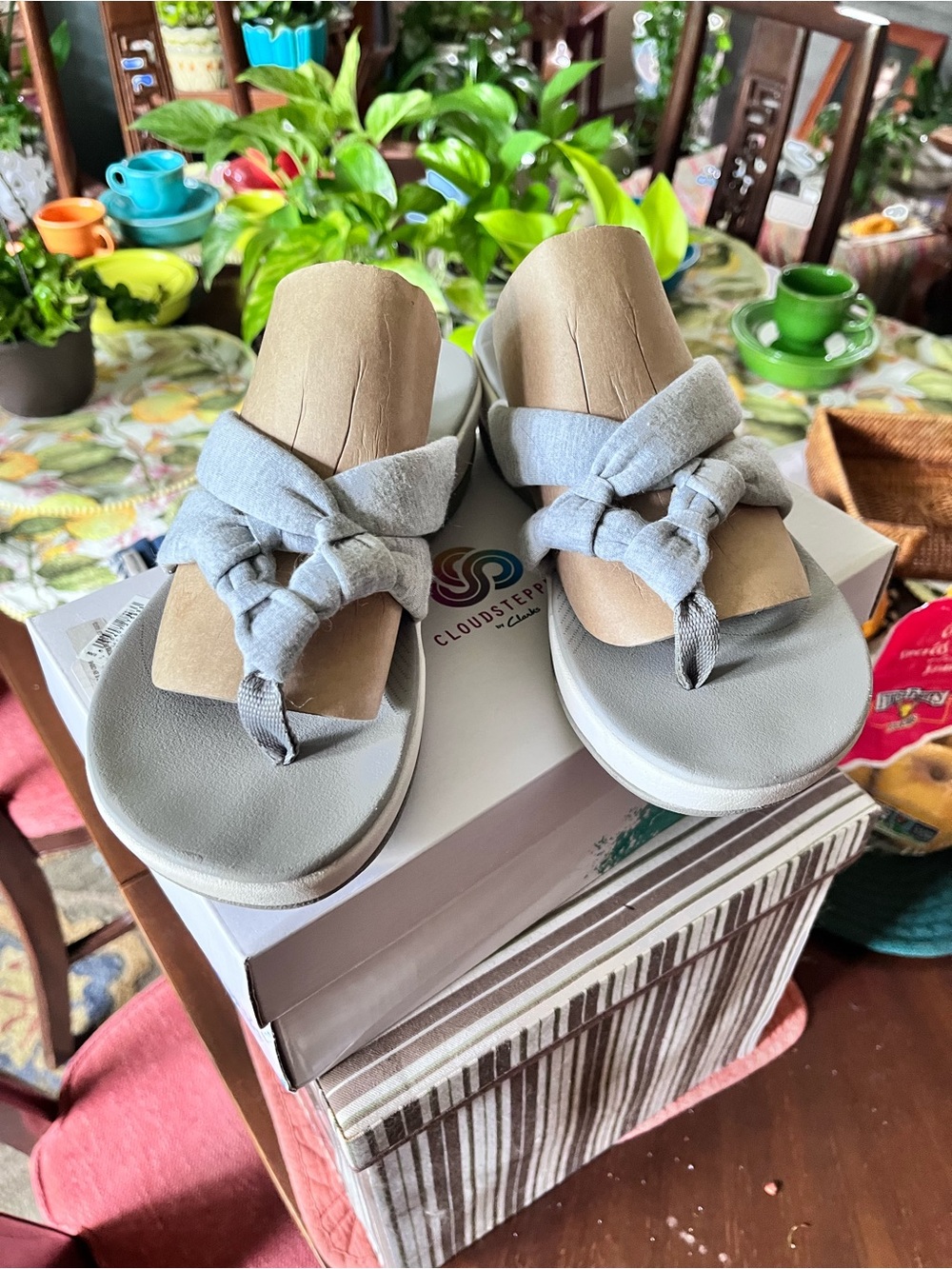 Cloudsteppers by Clarks Light Gray Knotted Toe-Post Slide Sandals